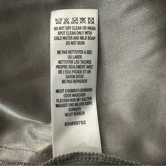 Adrianna Papell Beaded Mesh Gown Mother of the bride dress - Picture 14 of 16